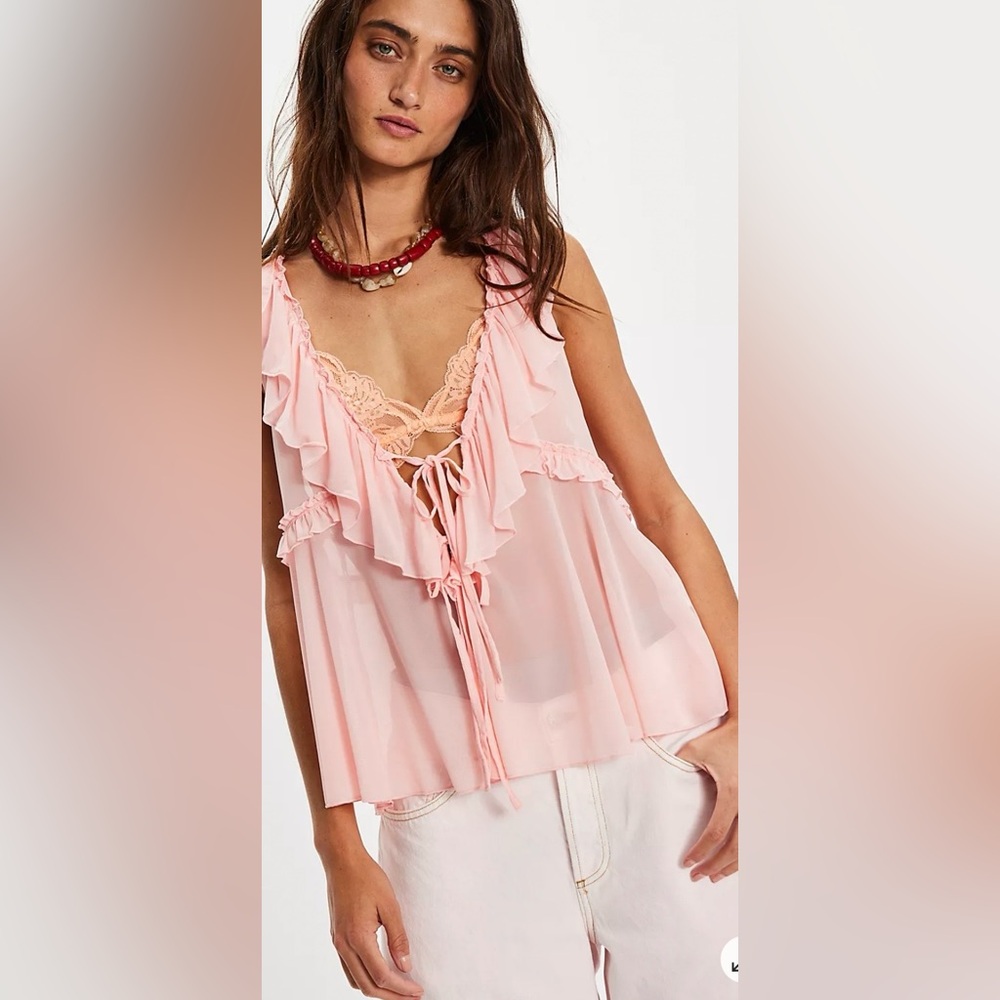 NWT FREE PEOPLE FEARLESS RUFFLE TOP ROSE BLUSH